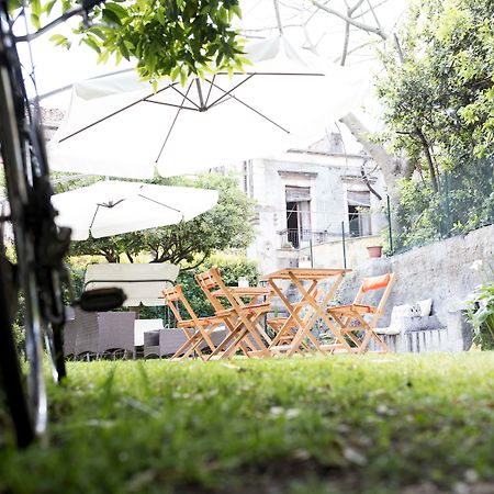 Bed and Breakfast Dimora Novecento Катанія Екстер'єр фото