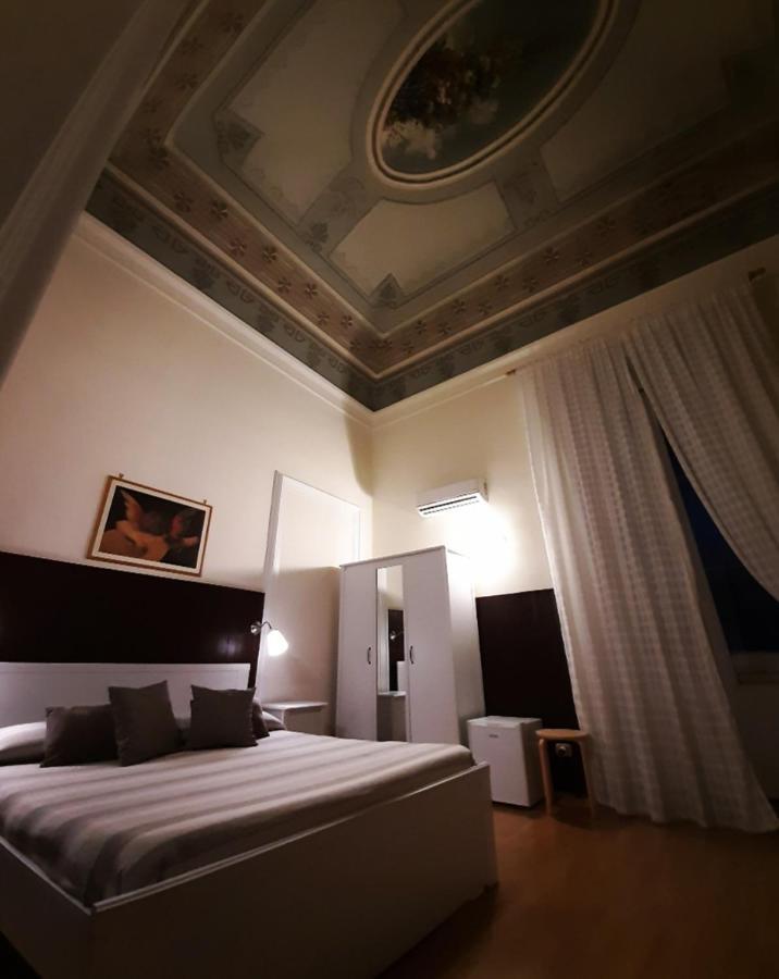 Bed and Breakfast Dimora Novecento Катанія Екстер'єр фото